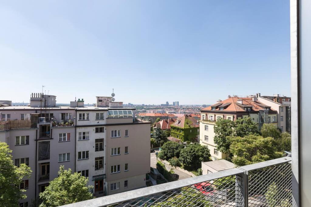 פראג Jt'S Apartments Korunni Str. מראה חיצוני תמונה